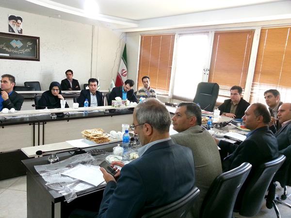 جلسه کمیته راهبردی-عملیاتی شهر و شهرداری با حضور مسئولین شهرستان